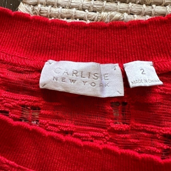 Carlisle New York Red Shirt Sleeve Textured Top with Split Sleeves and Bows - Picture 3 of 16